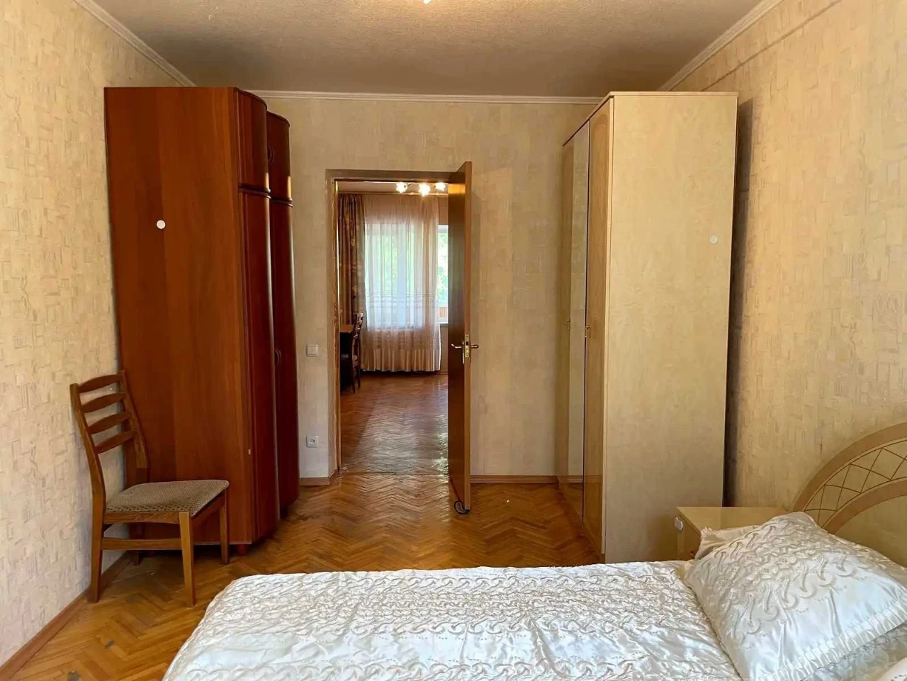 Rent 2 rooms near the Circus on Gogol Street 29