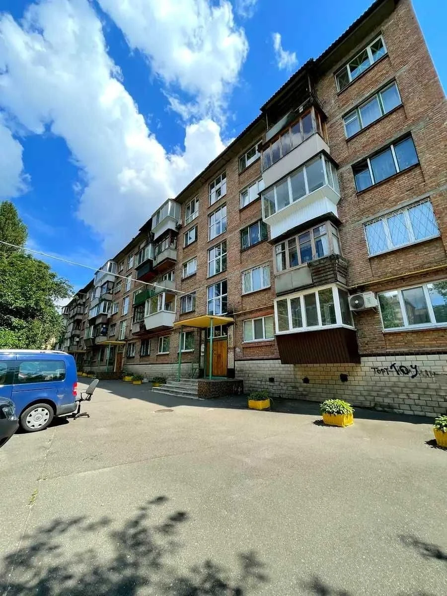 Rent 2 rooms near the Circus on Gogol Street 29