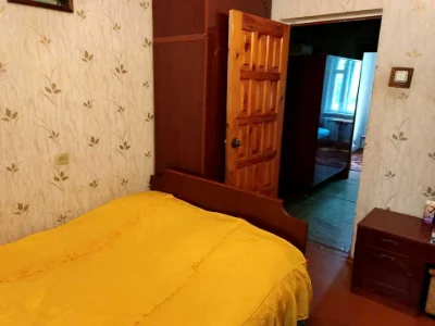 Three-room apartment. Chernigov, Kotsyubynського St.
