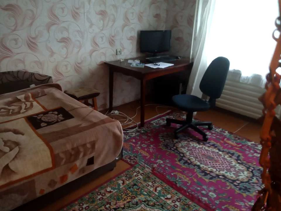 Three-room apartment. Chernigov, Kotsyubynського St.