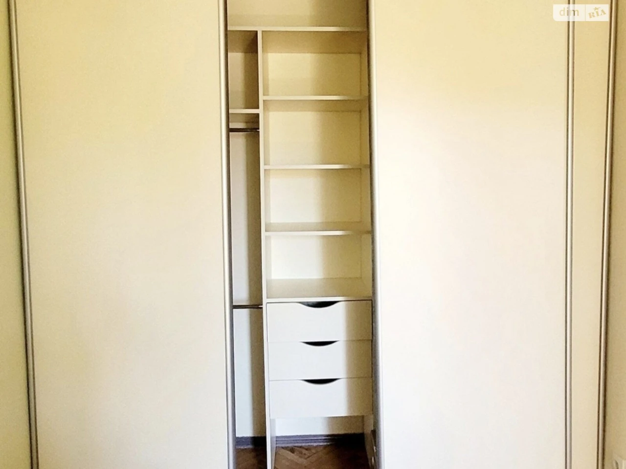 Long-Term Rental Apartment in Social District