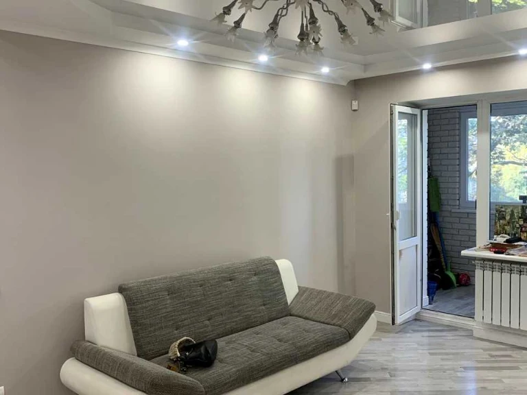 Apartment. Odessa, Segedska St.