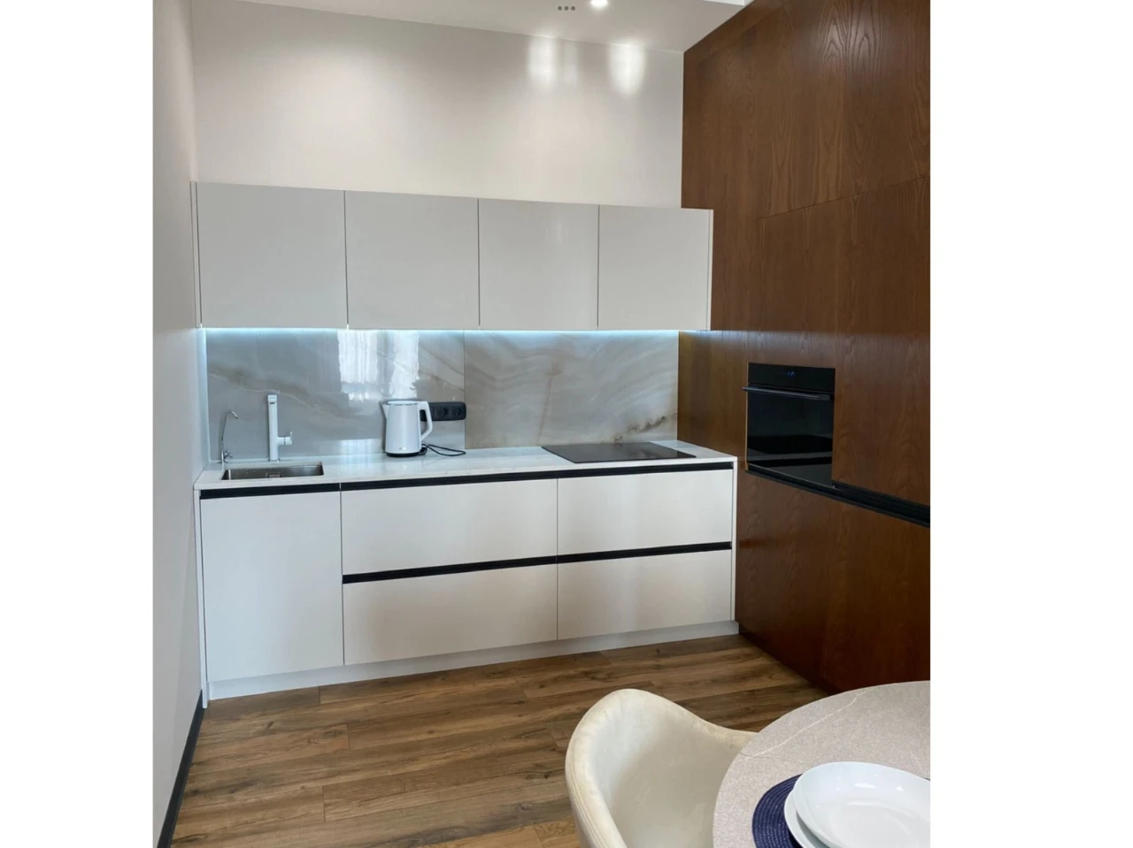 Apartment for rent, Tetris 2
