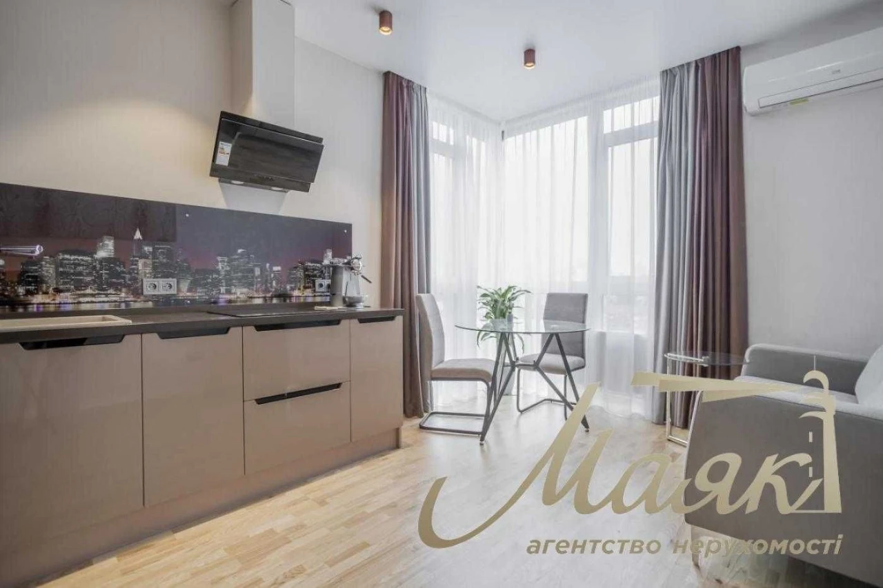 Rent of a 2-room apartment in the ЖК Французький квартал 2, Ін