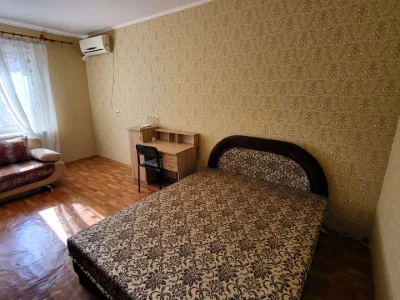 1-room apartment. Kyiv, Olena Pchilka St.