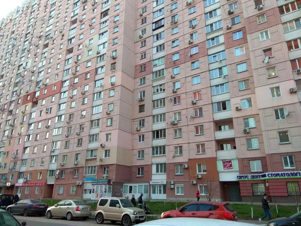 1-room apartment. Kyiv, Olena Pchilka St.