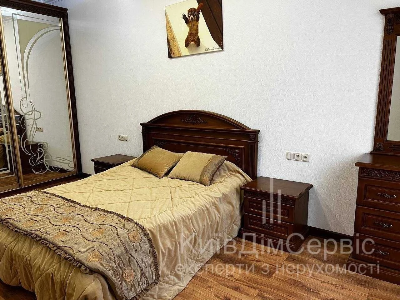 Rent 3-room apartment Konovaltsia 36B, Pechersk, view of L