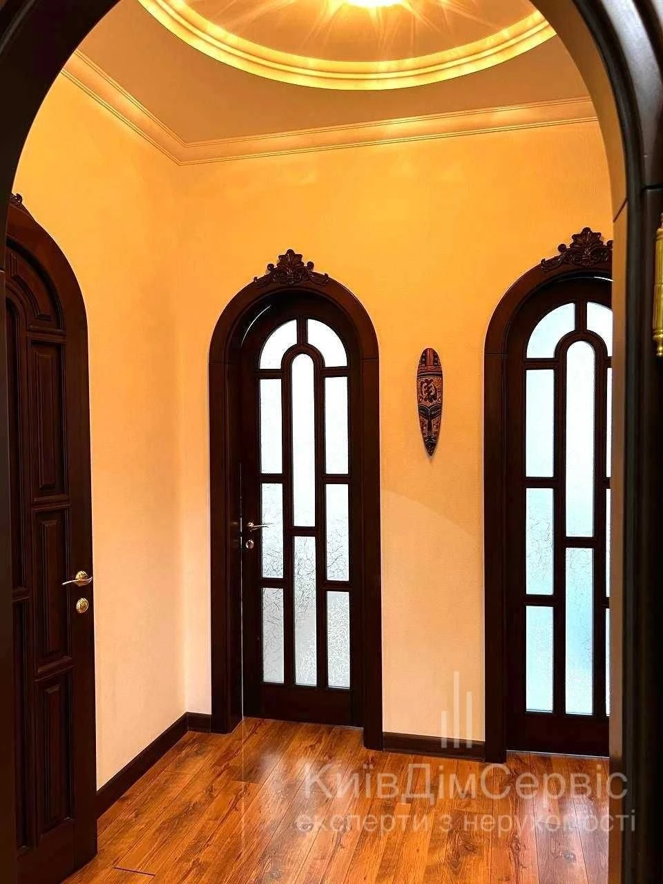 Rent 3-room apartment Konovaltsia 36B, Pechersk, view of L