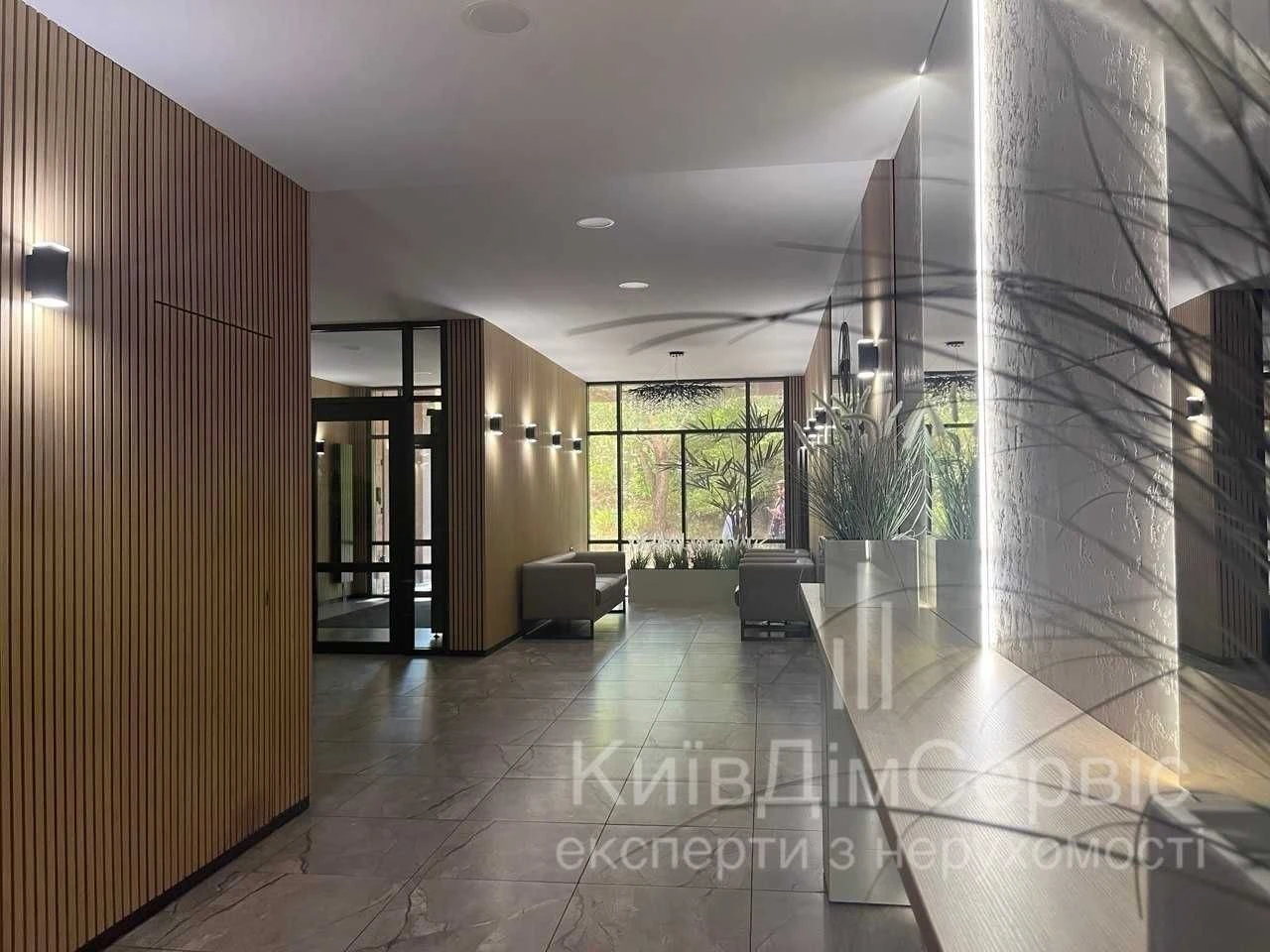 Rent 3-room apartment Konovaltsia 36B, Pechersk, view of L