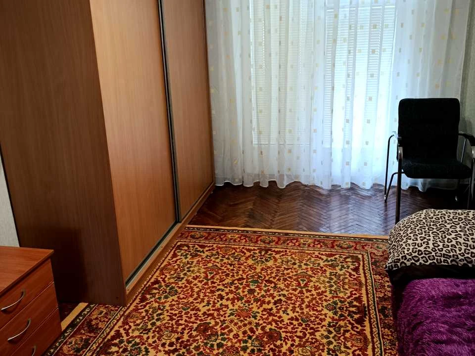 Квартира. Київ, Миколи Міхновського бульв.