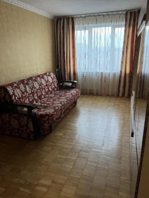 1к. Оболонь, вул. В. Івасюка 53. М. Г. Дніпра, Мінська. Пору