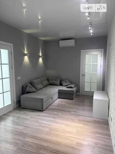 Long-term rental of a 2-room apartment on St. Metropolitan Vasily Lipkovsky