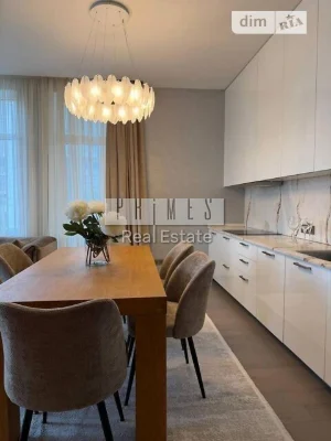 Sale of 4-room apartment 121 sq. m. on Andriy Verkhoglyada St. 11 •