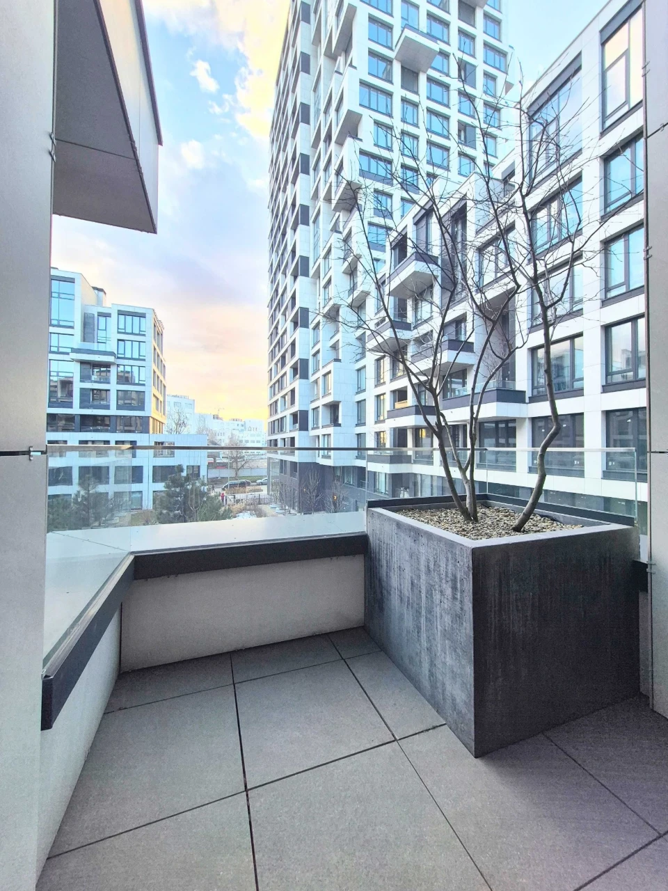 For Rent: 1-room apartment with a terrace in a modern business complex