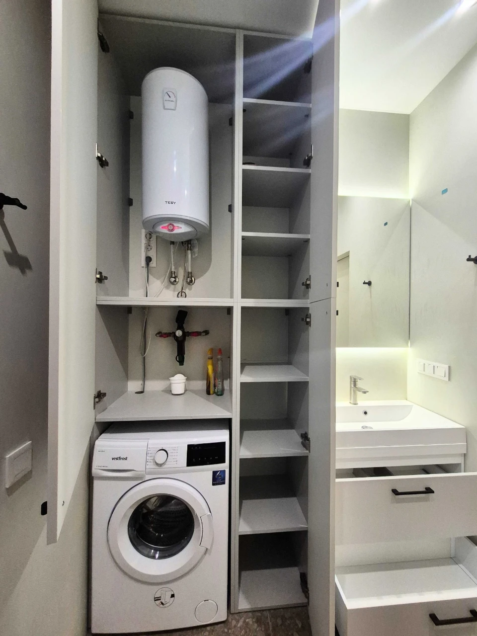 For Rent: 1-room apartment with a terrace in a modern business complex