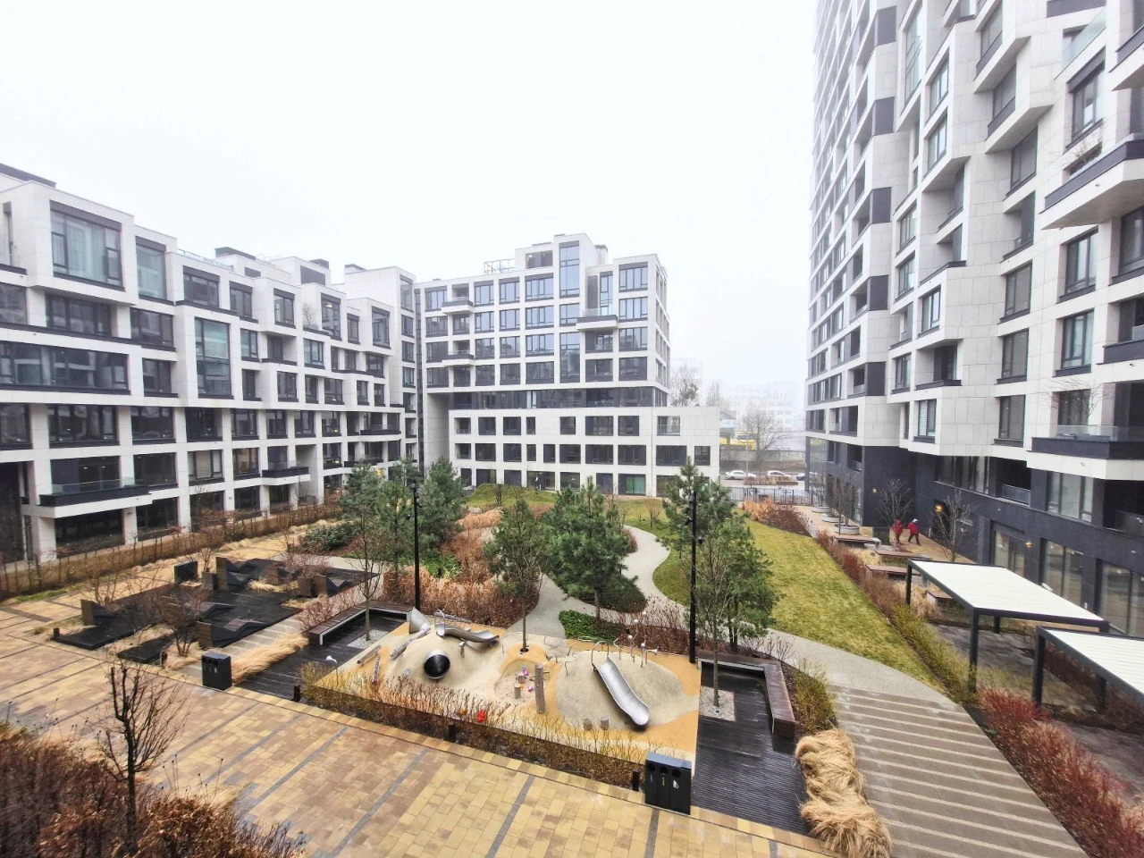 For Rent: 1-room apartment with a terrace in a modern business complex