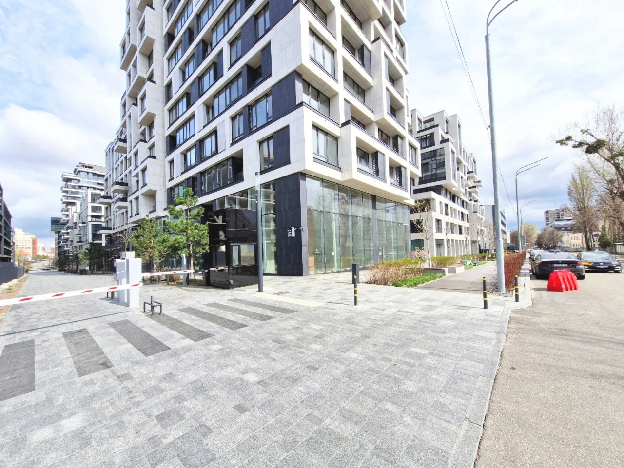 For Rent: 1-room apartment with a terrace in a modern business complex