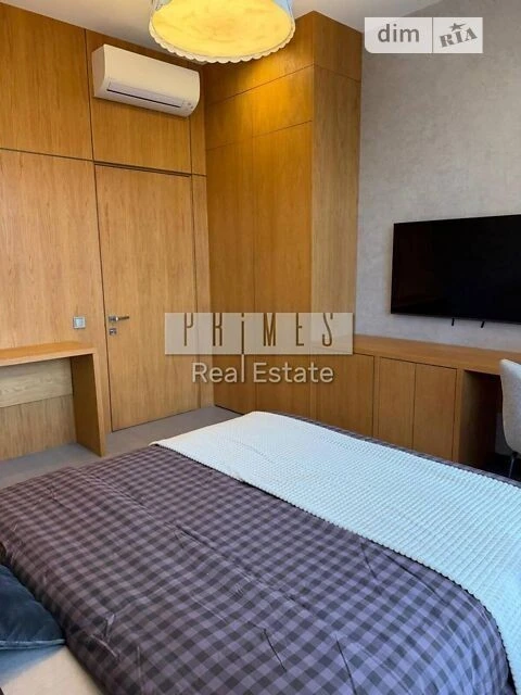 Sale of 4-room apartment 121 sq. m. on Andriy Verkhoglyada St. 11 •