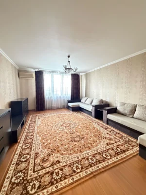 Apartment for rent, Poznyaki, parking, generator