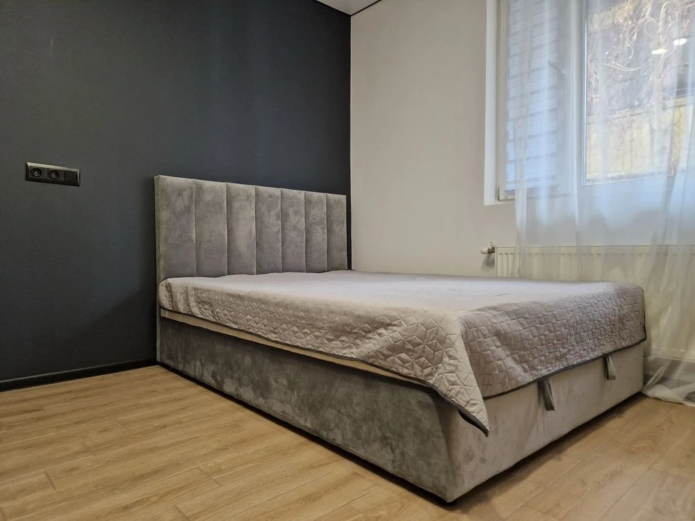Квартира -студія на 1 поверсі ! 600 метрів метро Осокорки. В