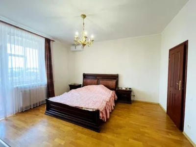 Apartment. Lesya Ukrainka Blvd, Kyiv