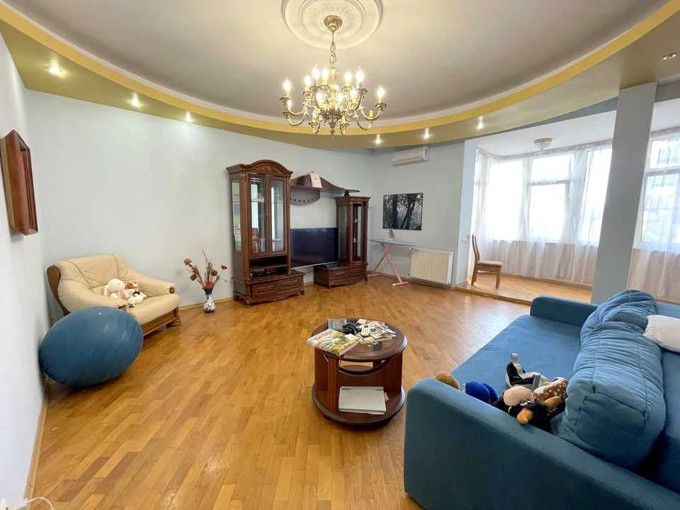 Apartment. Lesya Ukrainka Blvd, Kyiv