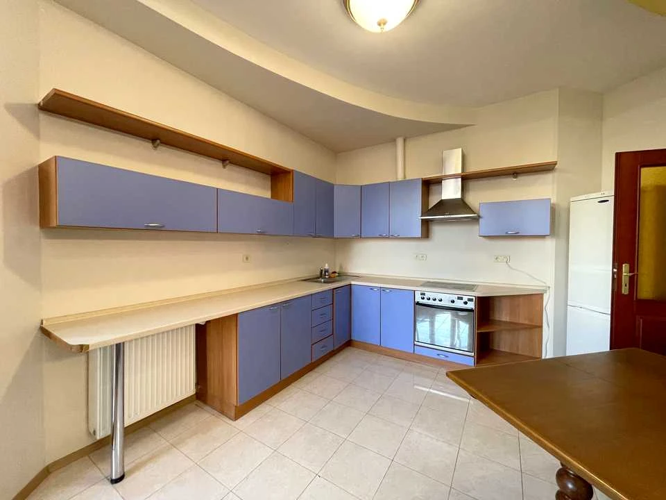 Apartment. Lesya Ukrainka Blvd, Kyiv