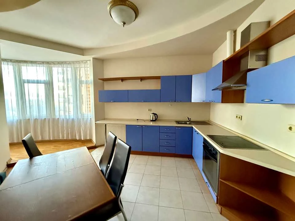Apartment. Lesya Ukrainka Blvd, Kyiv