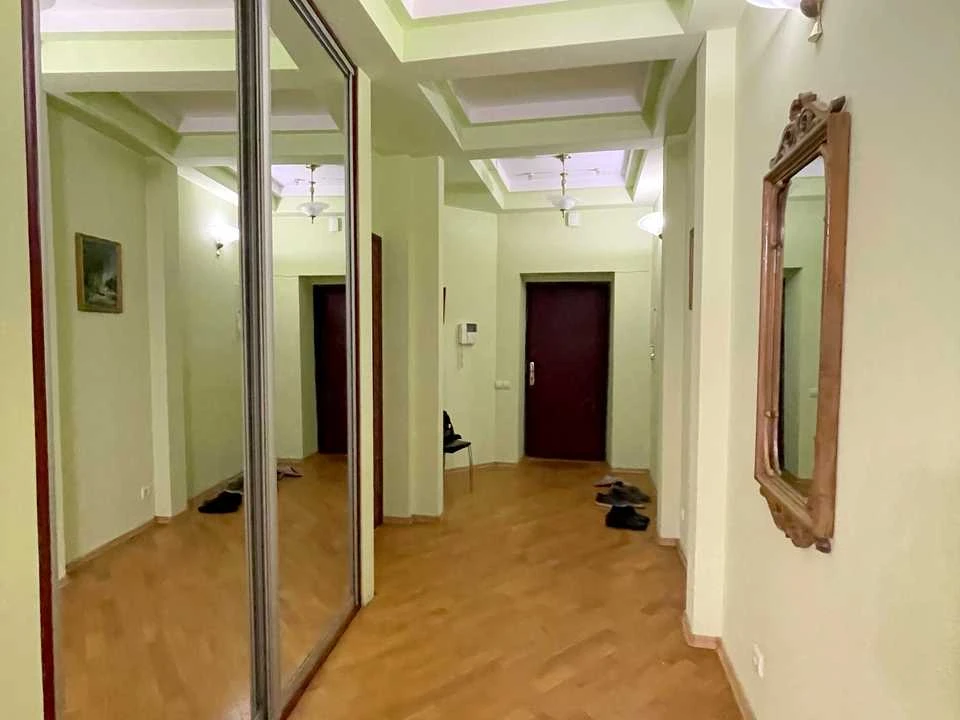 Apartment. Lesya Ukrainka Blvd, Kyiv