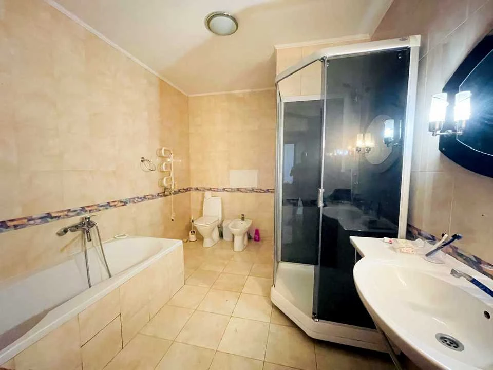 Apartment. Lesya Ukrainka Blvd, Kyiv