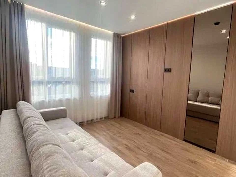 Квартира. Львів, вулиця Топольна
