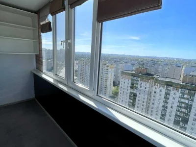 Квартира. Київ, Радунська вул.