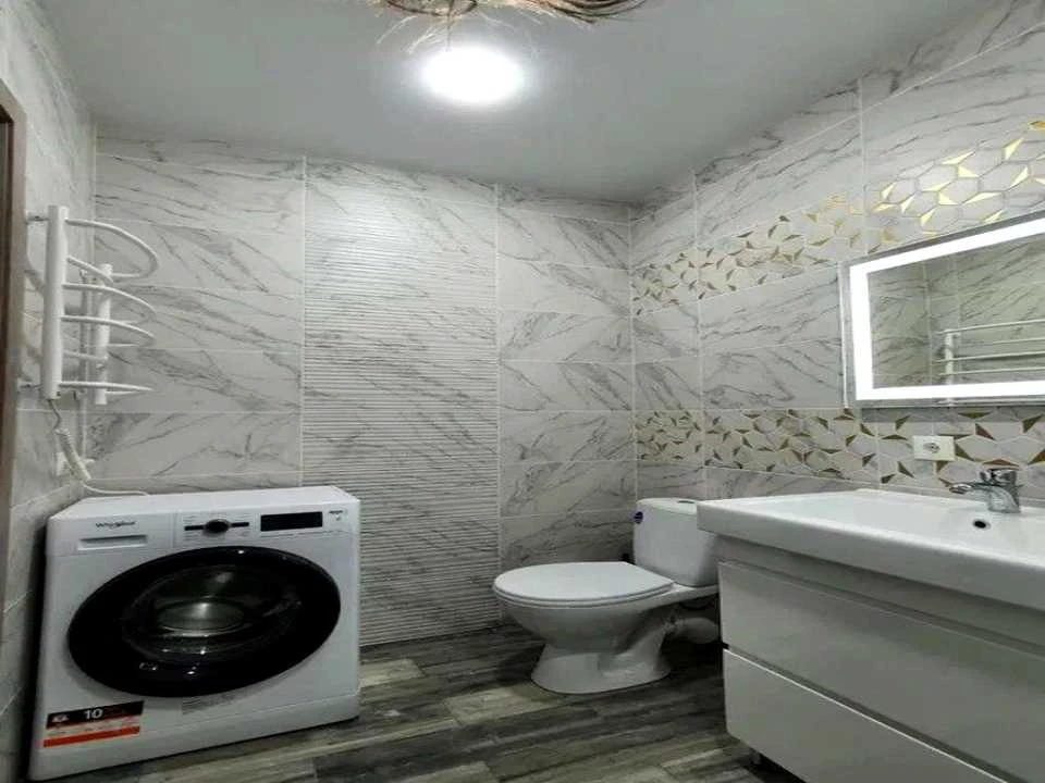 Apartment. Kharkiv, Losivsky Prospect.