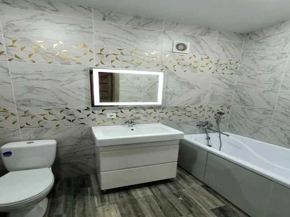 Apartment. Kharkiv, Losivsky Prospect.
