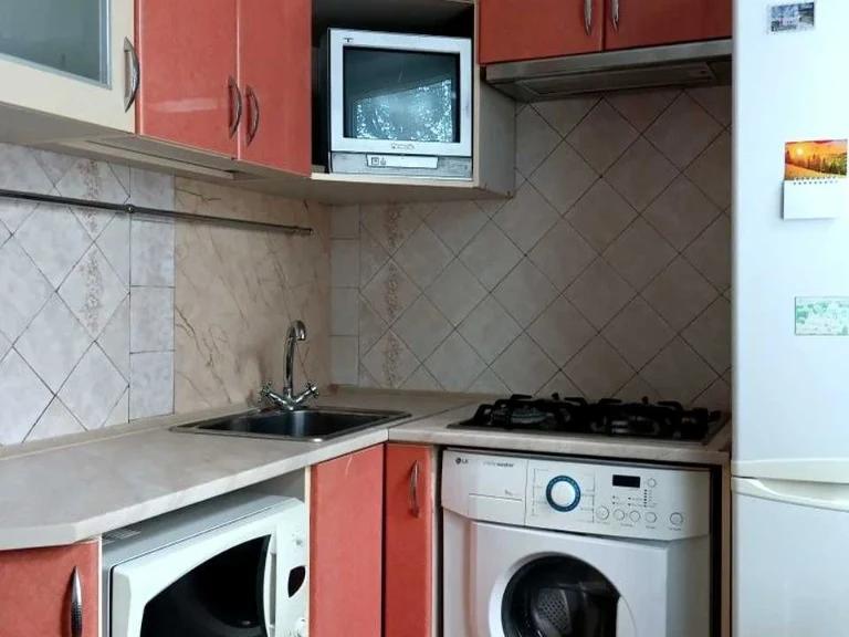 2-room apartment. Biblyka St., Kharkiv