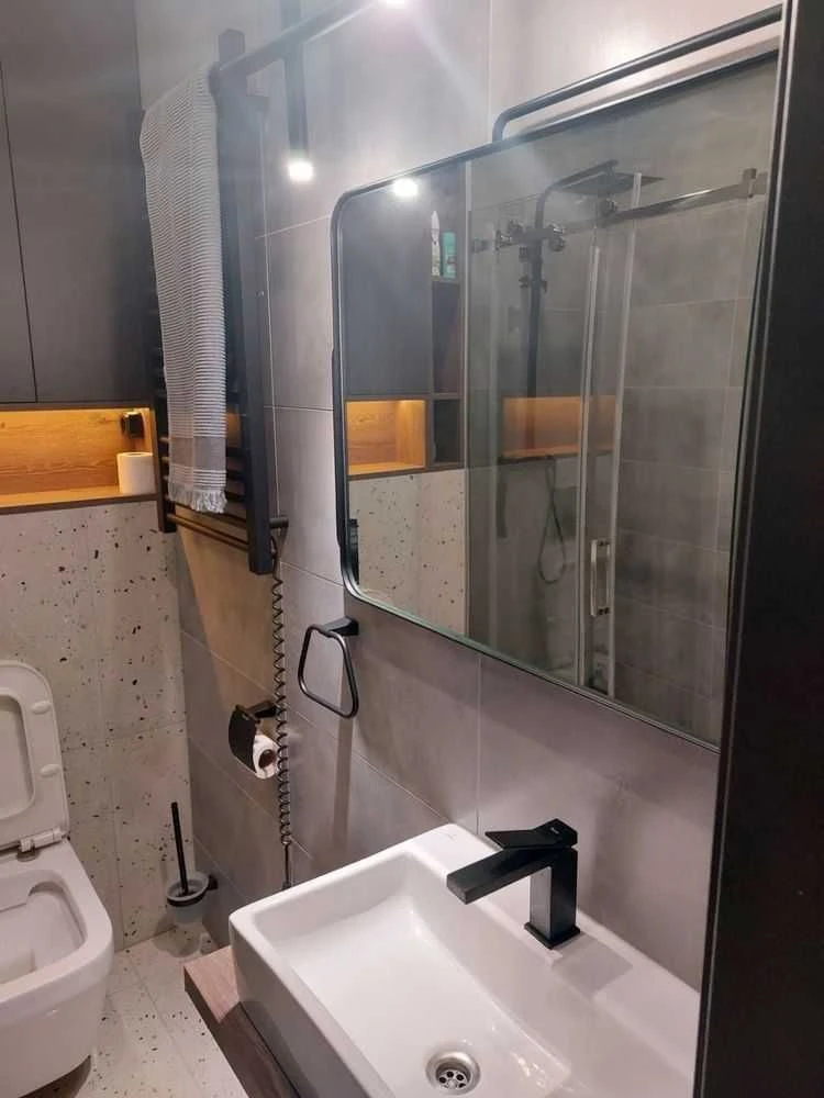 For Sale: 1-room apartment in the "German Project" residential complex near the "Central Market" metro station.