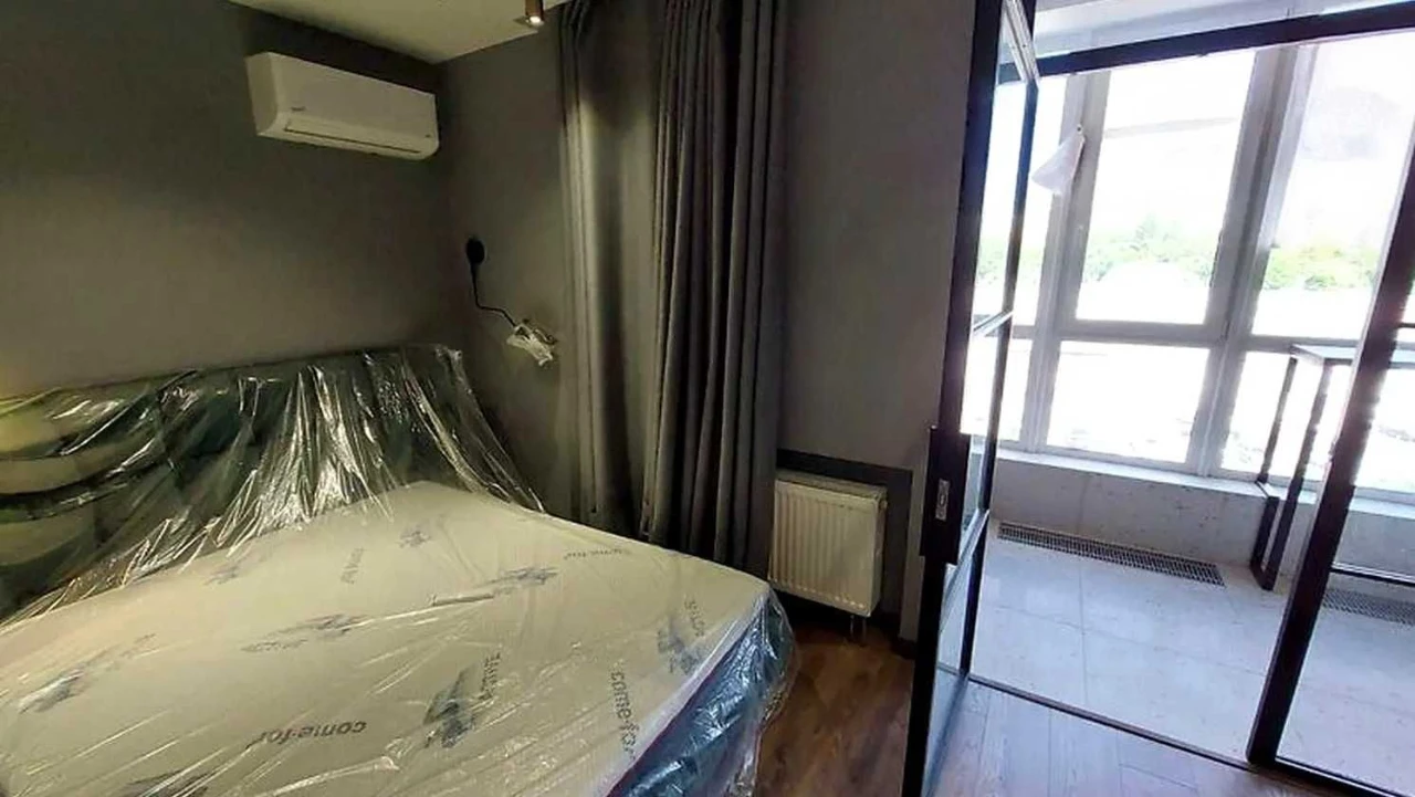 For Sale: 1-room apartment in the "German Project" residential complex near the "Central Market" metro station.