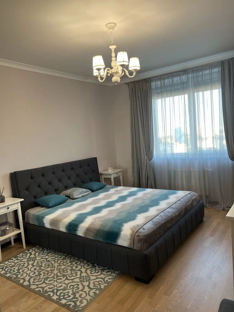 Продаж  2 кімн розд.80м —вул.Вишгородська  ЖК Паркове місто