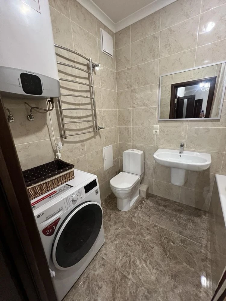Продаж  2 кімн розд.80м —вул.Вишгородська  ЖК Паркове місто