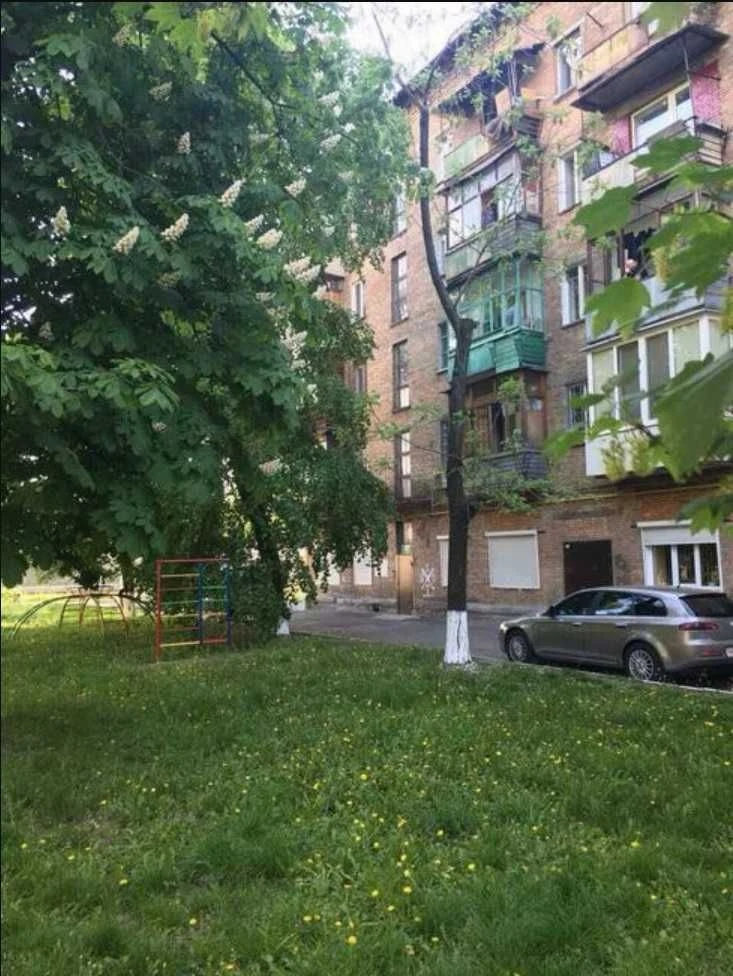 Продается 1-комнатная квартира на проспекте Берестейском, 9/47, 31 кв.м., 2 этаж, 2.7 м