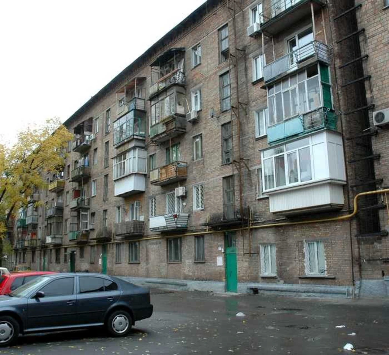 Продается 1-комнатная квартира на проспекте Берестейском, 9/47, 31 кв.м., 2 этаж, 2.7 м