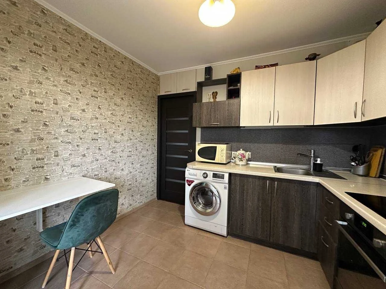 Продам 1 кімн. квартиру  пр Свободи 30а Без %