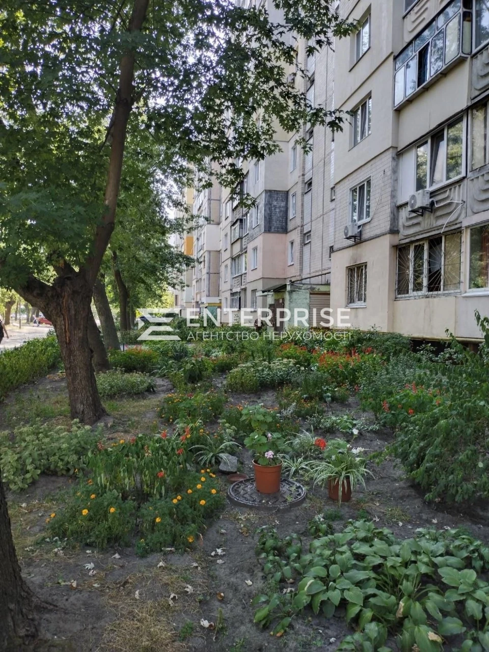 Продаж 2-кімнатної квартири на вул. Арх. Вербицького, метро
