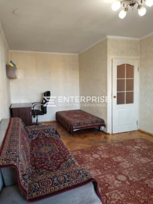 Продажк 1к квартири, пр-т Соборності, Березняки, цегляний бу