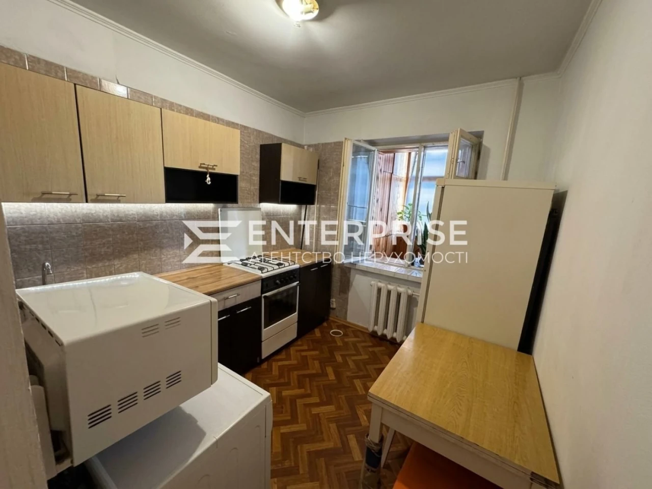 Продажк 1к квартири, пр-т Соборності, Березняки, цегляний бу