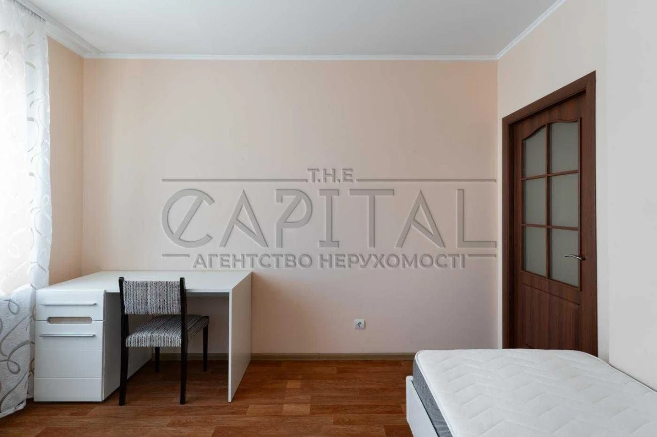 Продаж 3-кімнатної квартири ЖК Патріотика, вул. Софії Русово