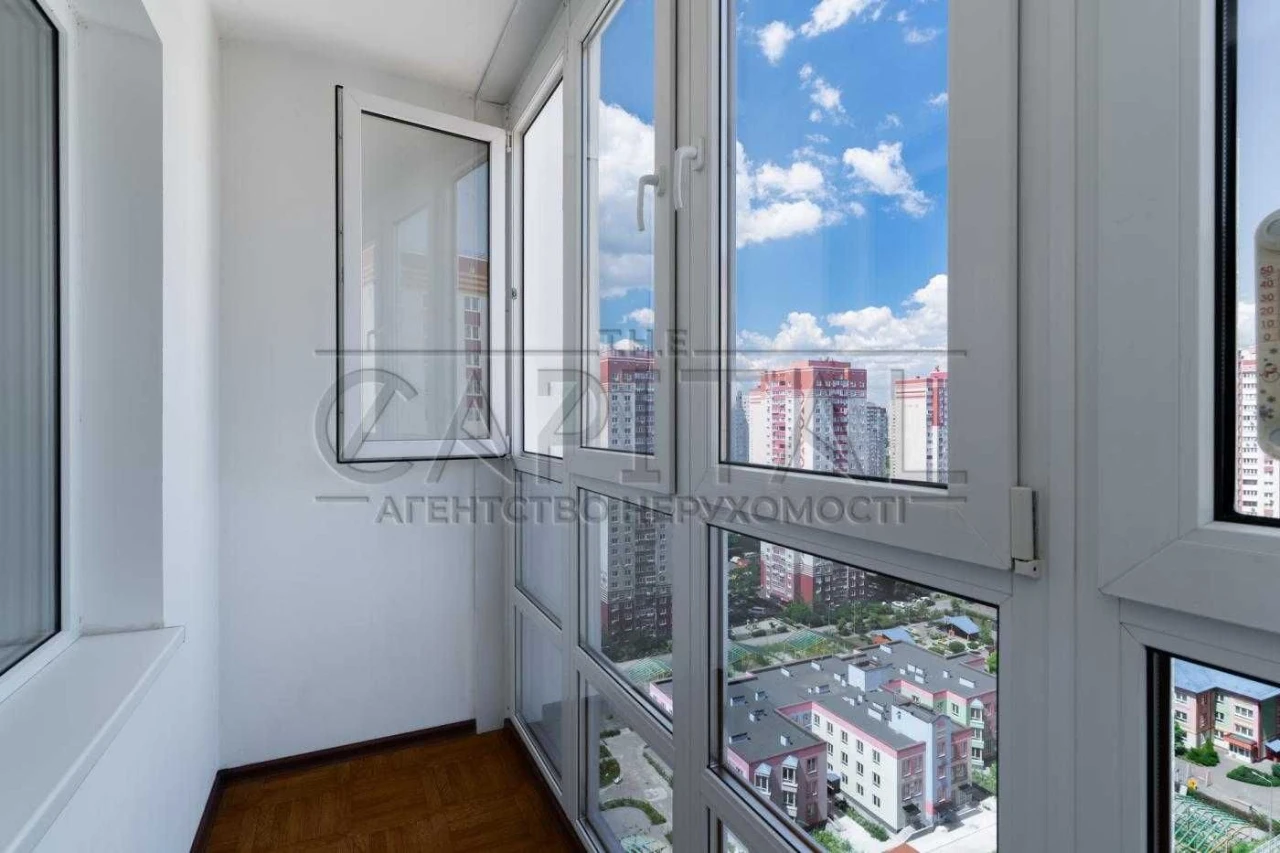 Продаж 3-кімнатної квартири ЖК Патріотика, вул. Софії Русово