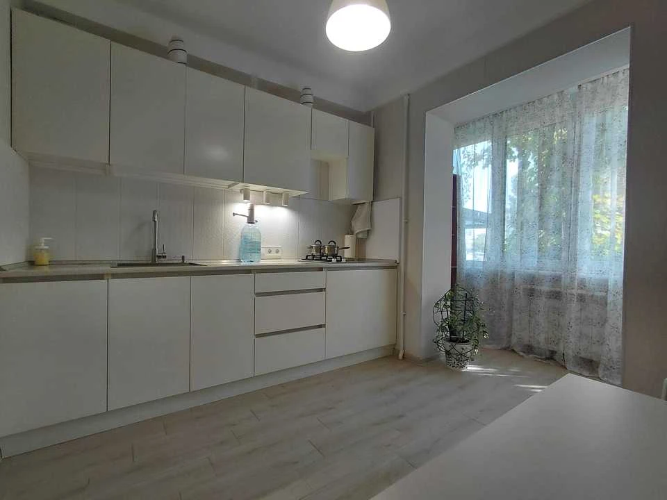 Apartment. Kyiv, Levka Luk'yenko St.