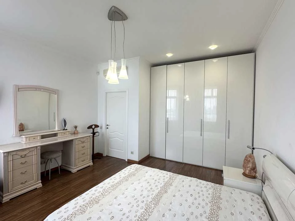 Apartment. Kyiv, Lesya Ukrainky Boulevard