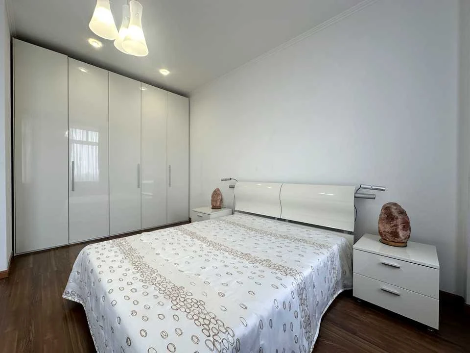 Apartment. Kyiv, Lesya Ukrainky Boulevard